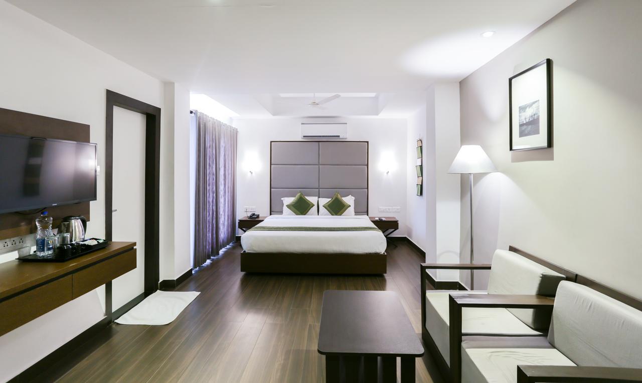 Hotel Crown Suites Kochi Exteriör bild